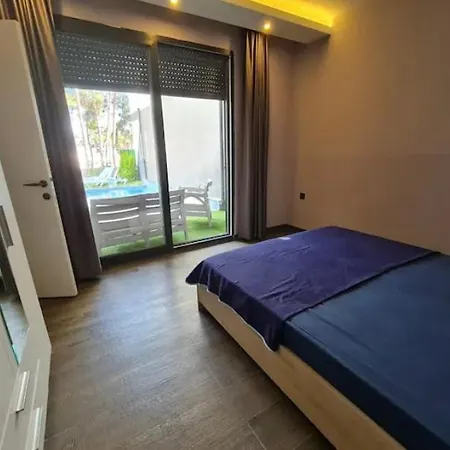 Ozel Havuzlu 4 Yatak Odali Rezervasyon Yapmadan Once Lutfen Iletisime Gecin Kusadası